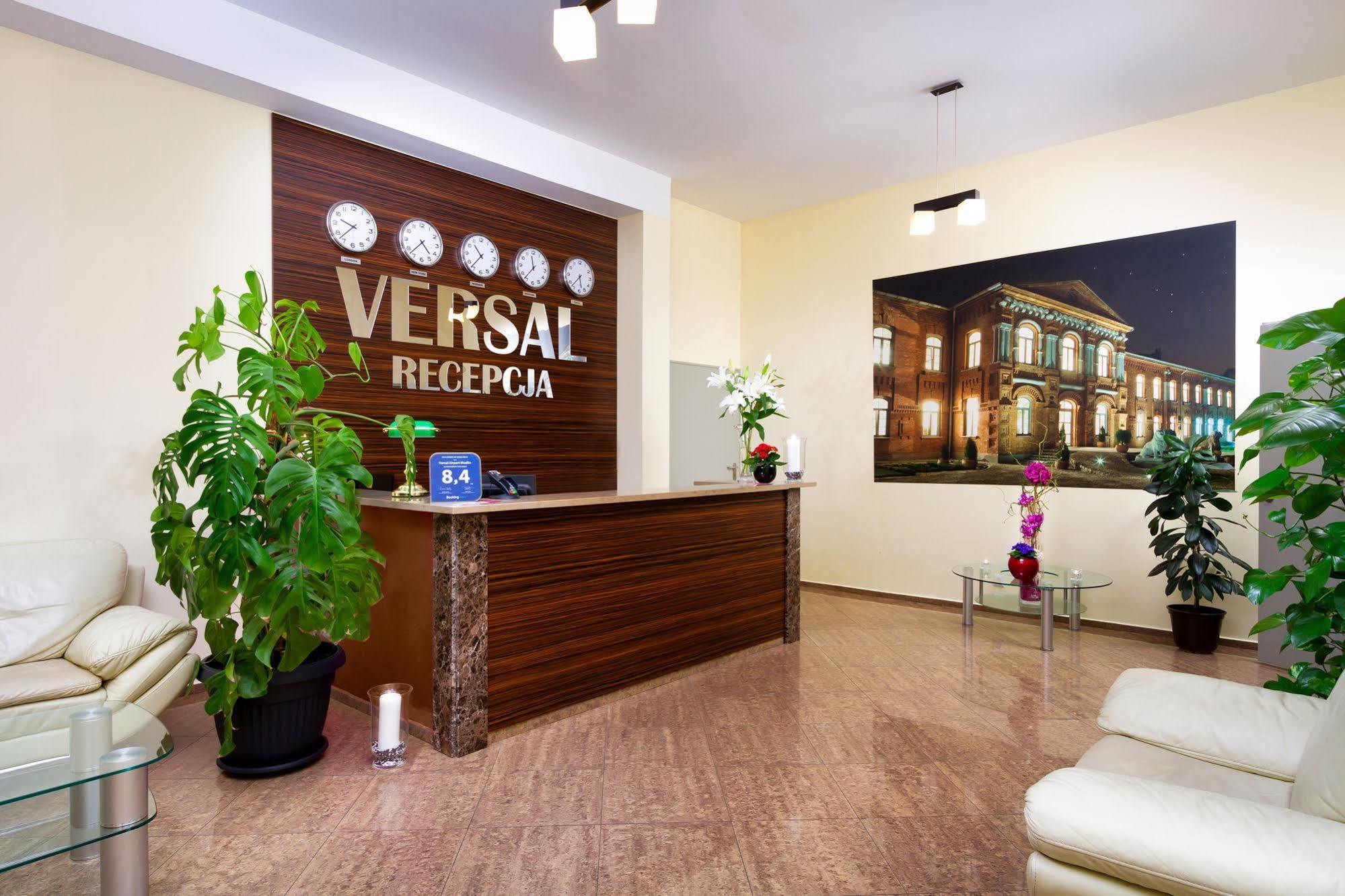 Versal Airport Modlin Новы-Двур-Мазовецкий Экстерьер фото